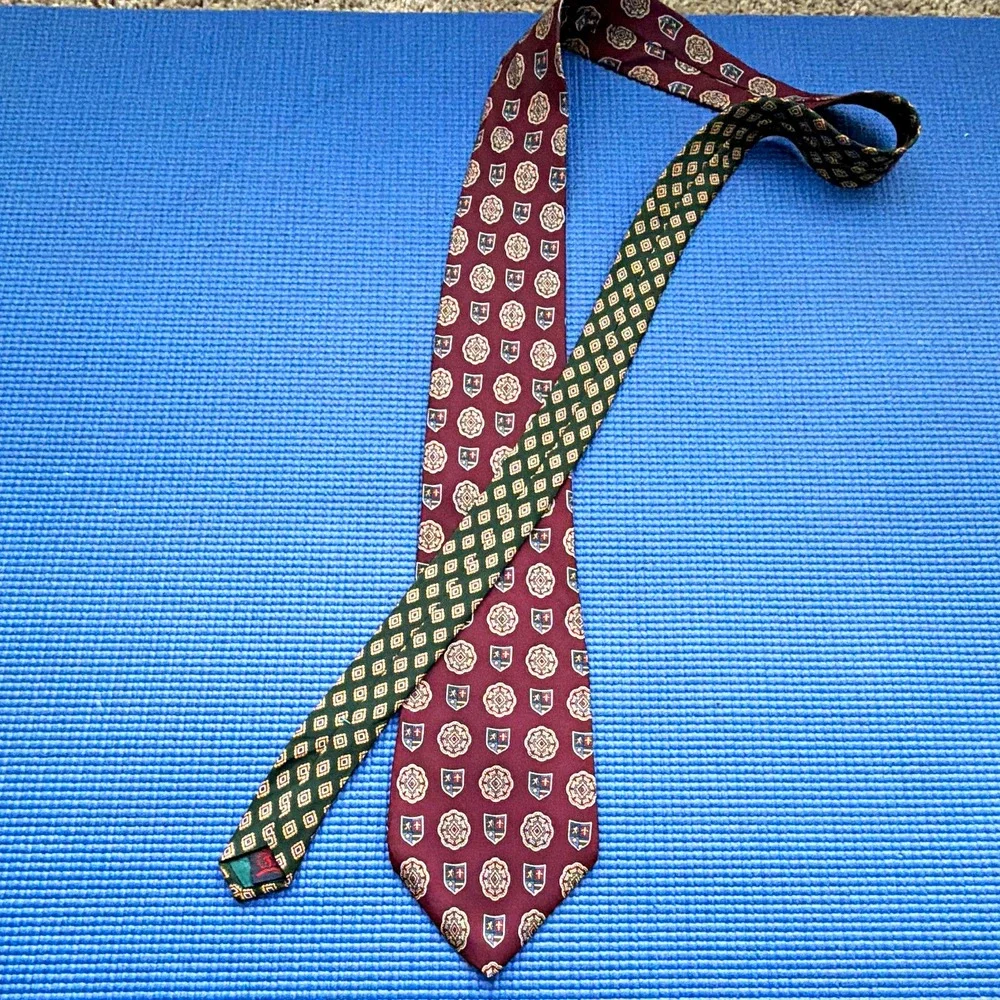 Vintage Tommy Hilfiger Men's Italian Silk USA MADE 1/2 Burgundy/Green 58